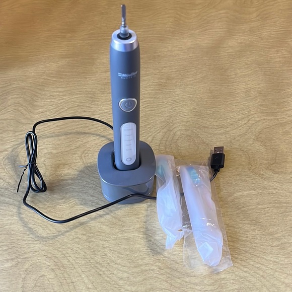 Electric toothbrush - Picture 1 of 4